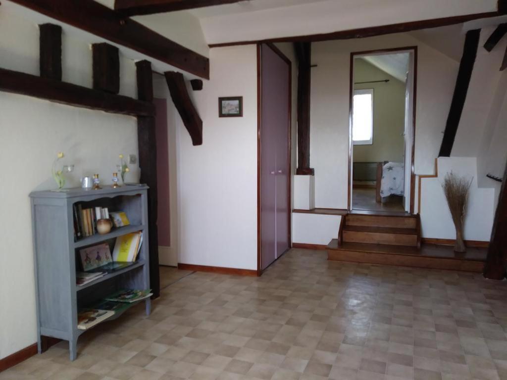 Gite Les Hautes Mougonnieres Neuil Exterior photo